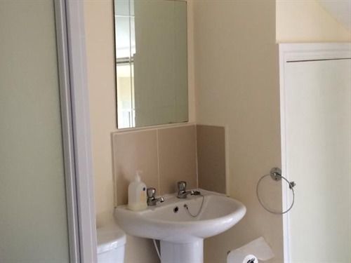 Number 19 Guest House - Self Check In - Under 4 Miles From Barrow In Furness Dalton-in-Furness Exterior foto